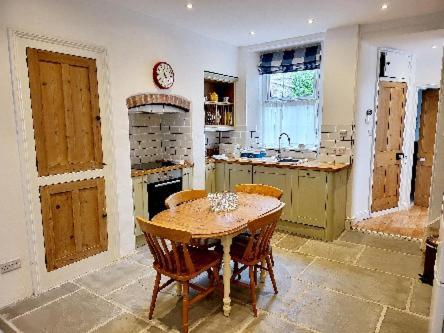 8 Duke Street - Launceston Cornwall Екстер'єр фото