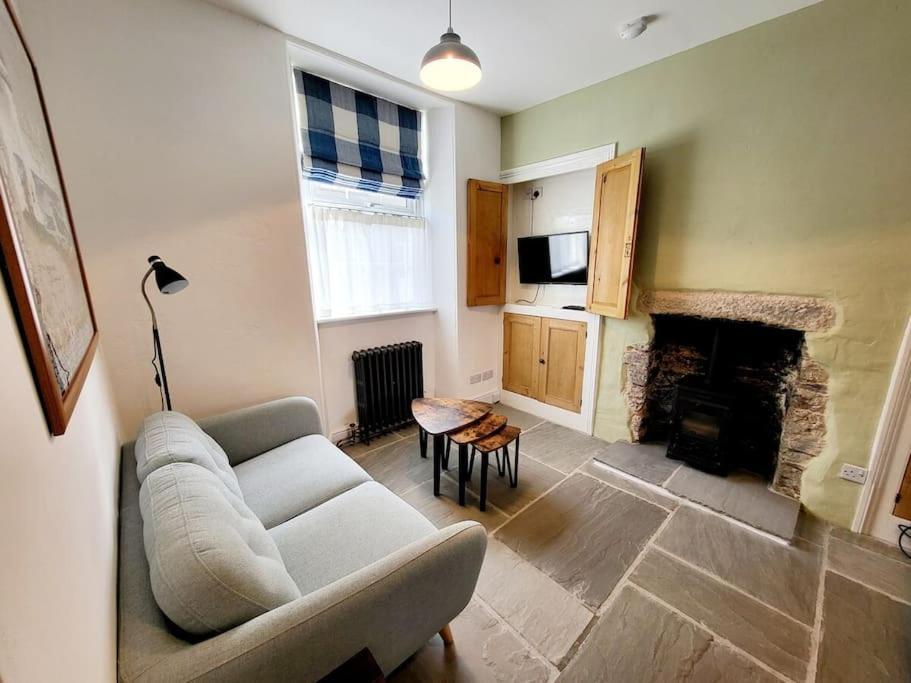 8 Duke Street - Launceston Cornwall Екстер'єр фото