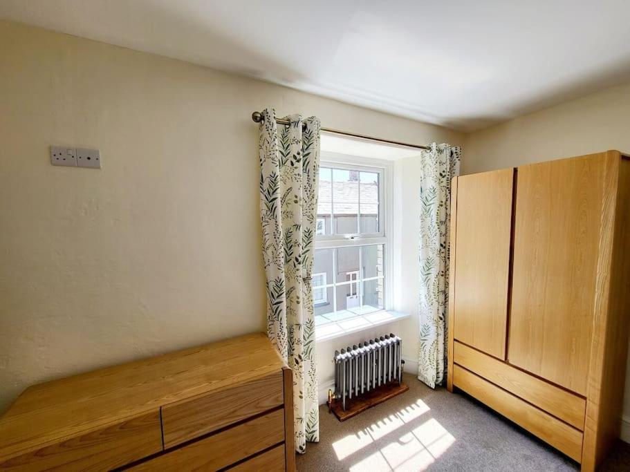 8 Duke Street - Launceston Cornwall Екстер'єр фото